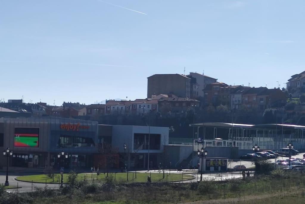 Atico Mirador Del Naranco, Parking Gratuito, Wifi, Zona Residencial Apartment Oviedo Exterior photo