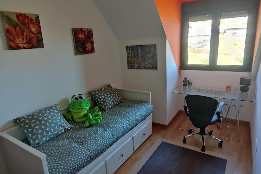 Atico Mirador Del Naranco, Parking Gratuito, Wifi, Zona Residencial Apartment Oviedo Exterior photo